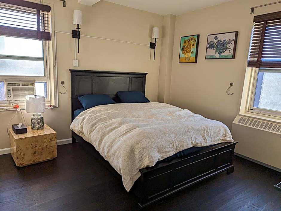 Fully renovated Manhattan gem