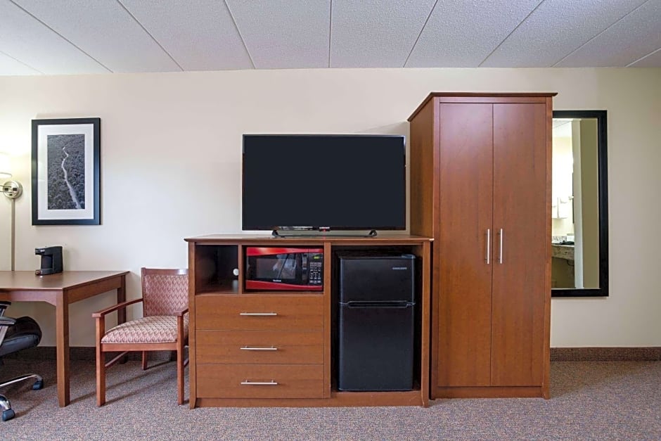 AmericInn by Wyndham Tomah