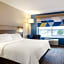 Holiday Inn Express Hotel & Suites Grove City