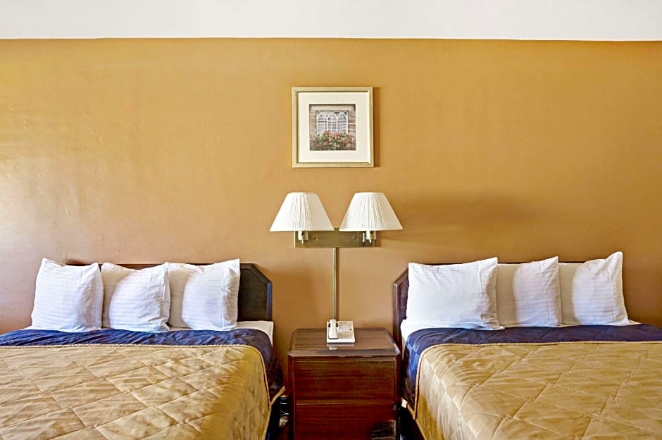 Howard Johnson by Wyndham South Lake Tahoe