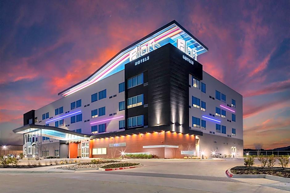 Aloft Dallas Arlington South