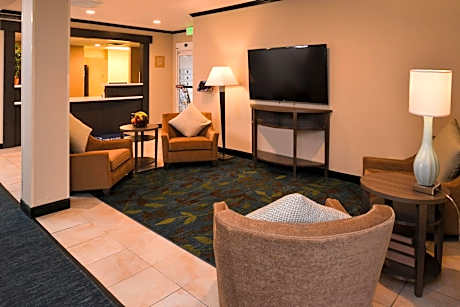 Candlewood Suites Boise - Towne Square