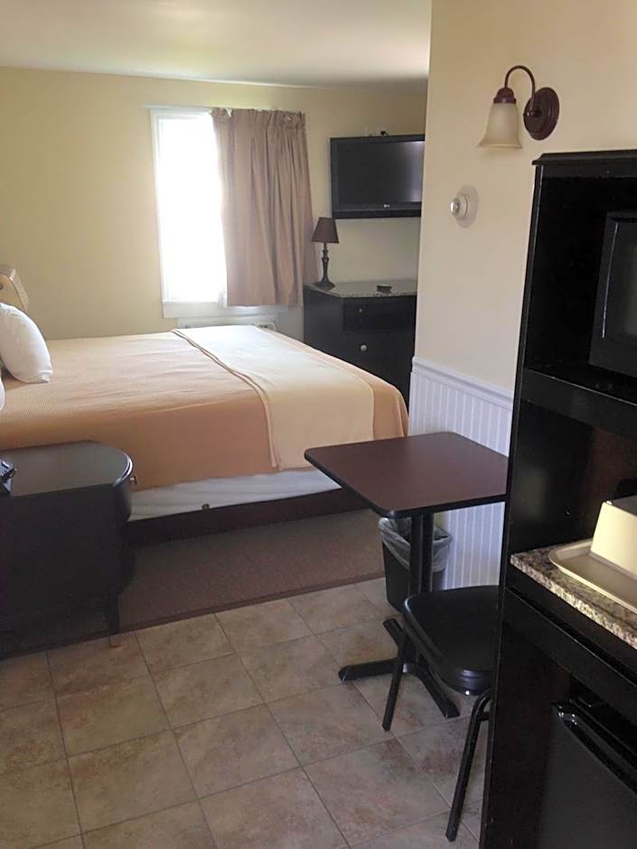 Shore Point Motel