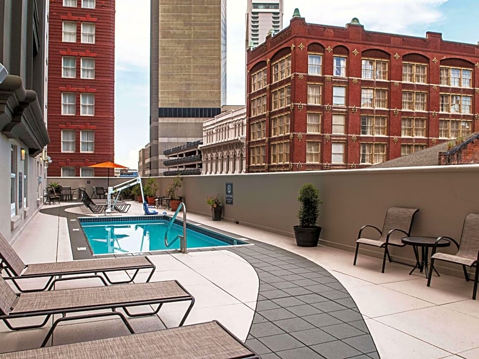 La Quinta Inn & Suites by Wyndham New Orleans Downtown