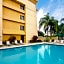 La Quinta Inn & Suites by Wyndham Miami Airport East