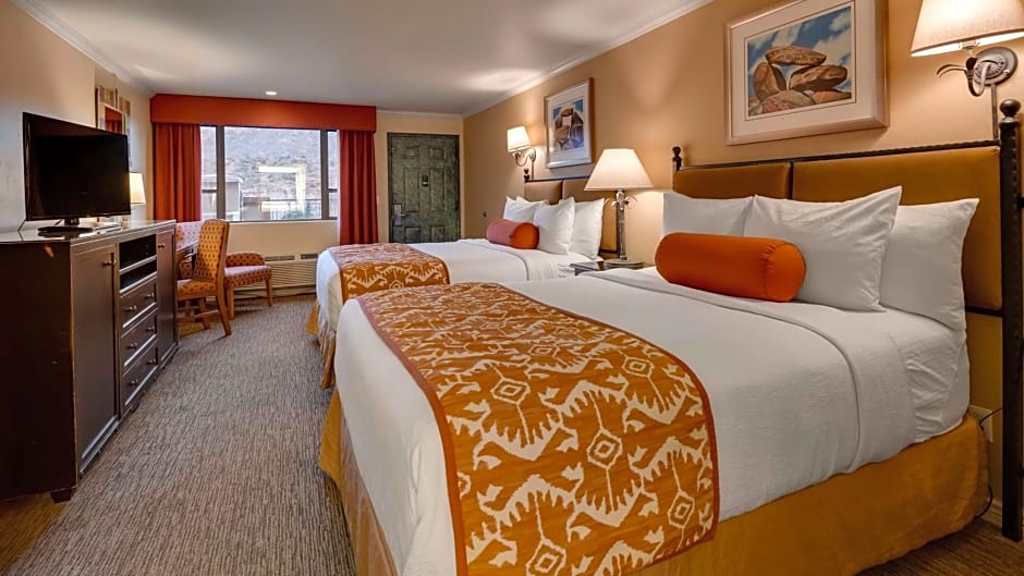 Best Western Plus Arroyo Roble Hotel & Creekside Villas