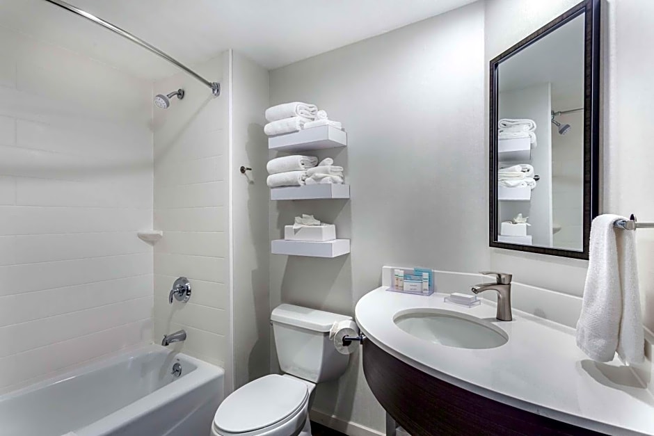 Hampton Inn By Hilton Milwaukee-Airport