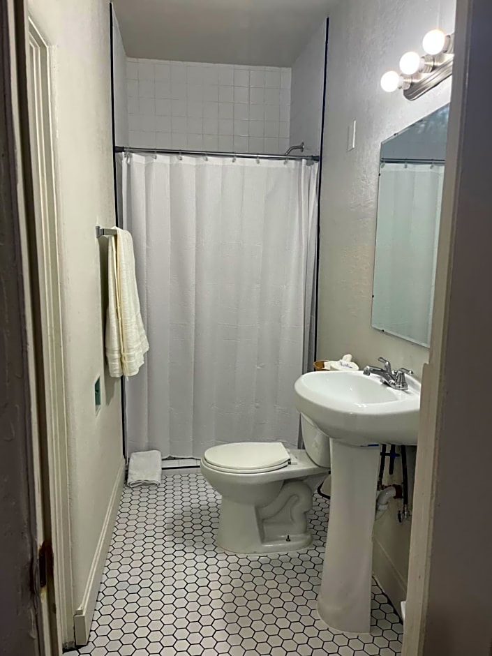 9 Arizona Motor Hotel