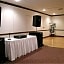 Trade Winds Central Inn
