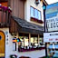 Starlight Lodge