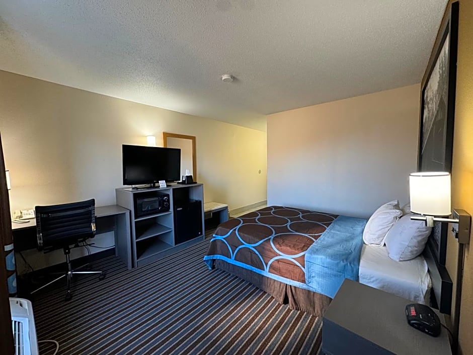 Super 8 by Wyndham Columbia Clark Lane
