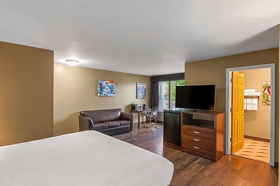 The Hotel Saratoga, Ascend Hotel Collection