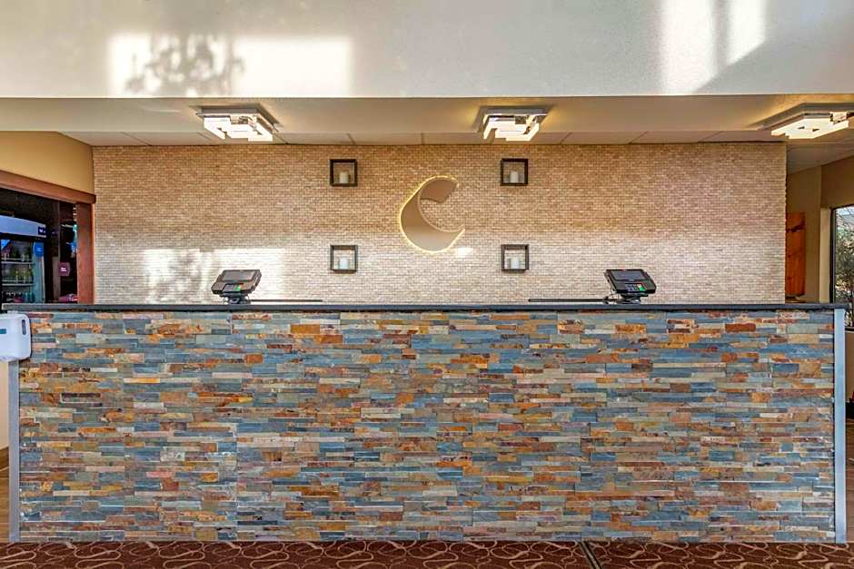 Comfort Suites Auburn Hills-Detroit