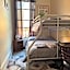 Macaw Guest House