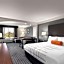 La Quinta Inn & Suites by Wyndham Santa Clarita - Valencia
