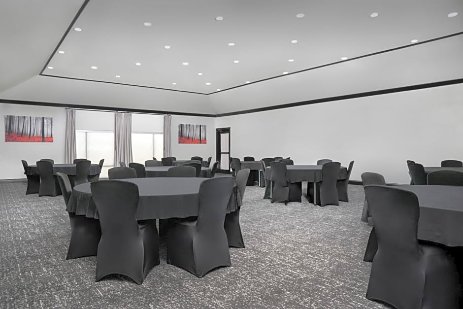 TownePlace Suites by Marriott Dallas DeSoto