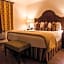 Los Arboles Hotel