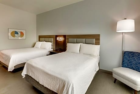 Standard Room with Two Queen Beds
