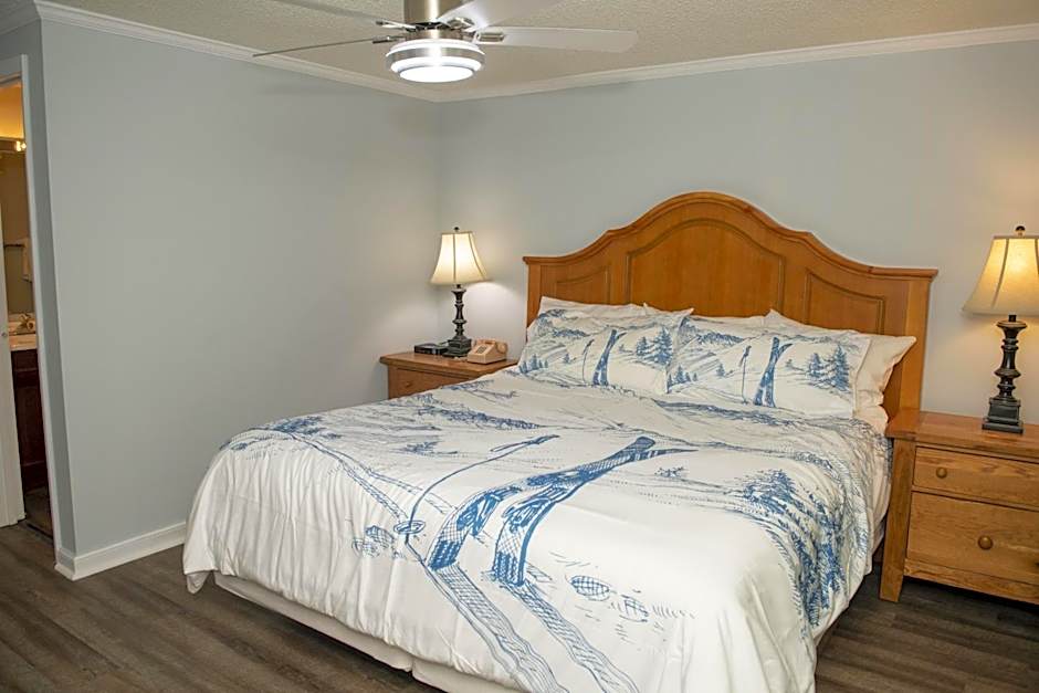 Stroll to Slopes, Village Area, Ski in-out MtLodge 343