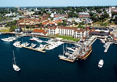 Newport Harbor Hotel & Marina