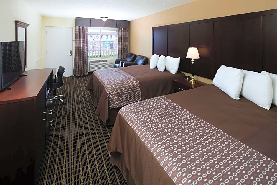Red Lion Inn & Suites Redding