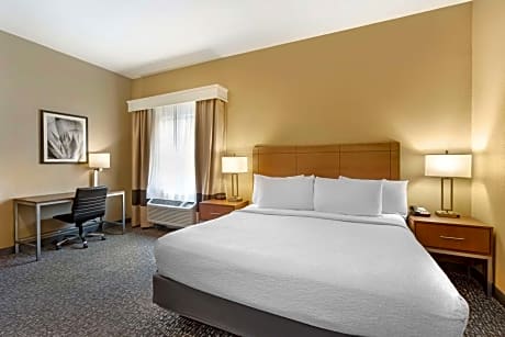 King Suite with Mobility Accessible Tub