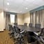 La Quinta Inn & Suites by Wyndham Bonita Springs Naples