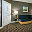 Best Western Plus Palm Court Hotel