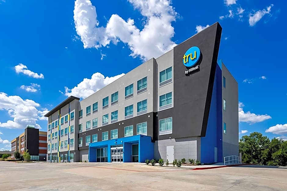 Tru by Hilton Plano East North Hwy 75   