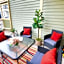Crimson Beach Escape Ocean View-HotTub -Pool-LongStay - 1 Queen Bedroom plus Alcove bunk Beds and a Sofa
