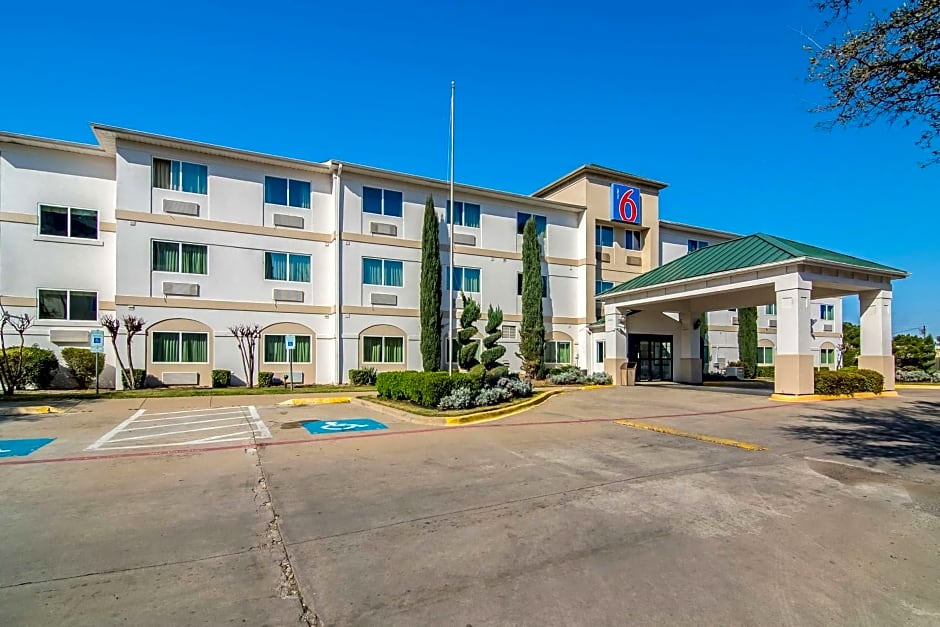 Motel 6 Dallas - North
