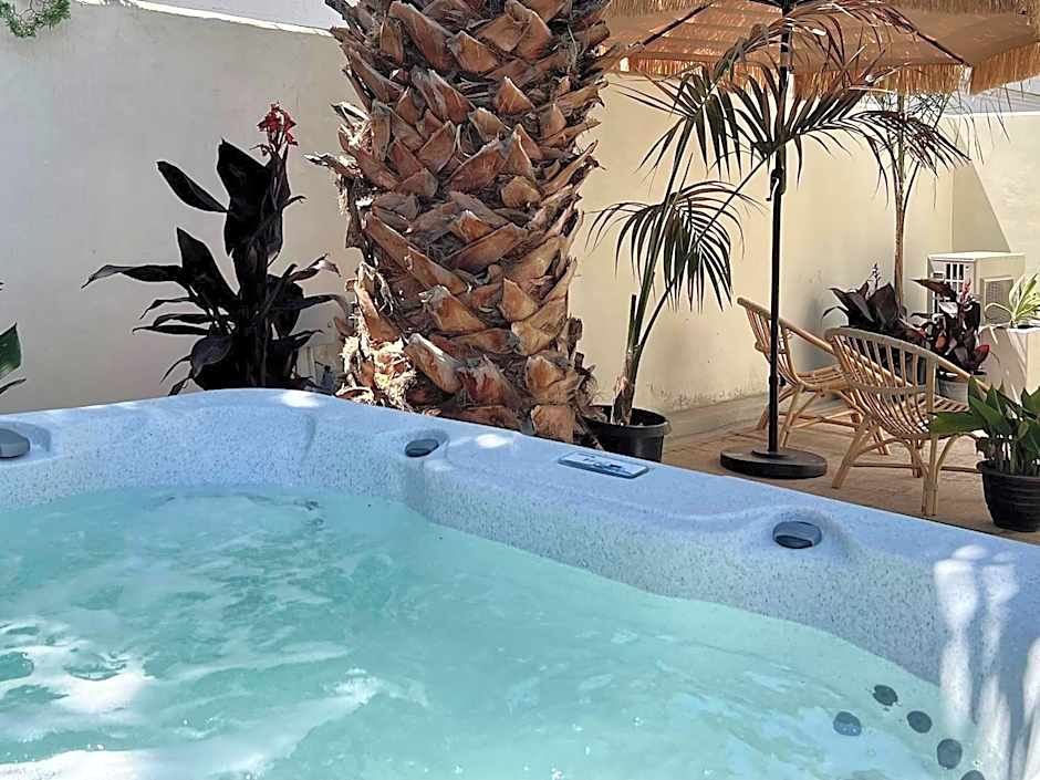 Yara Hotel - Adults Only