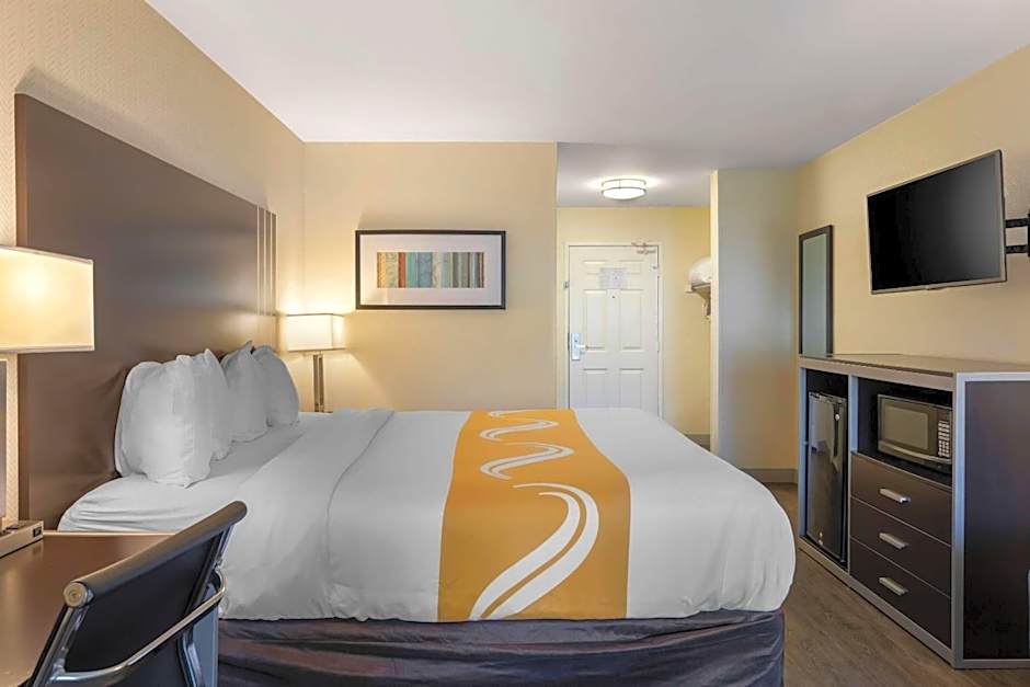 Quality Inn & Suites Camarillo-Oxnard