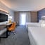 Comfort Inn & Suites At Dollywood Lane