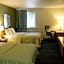 Days Inn & Suites by Wyndham Bridgeport - Clarksburg