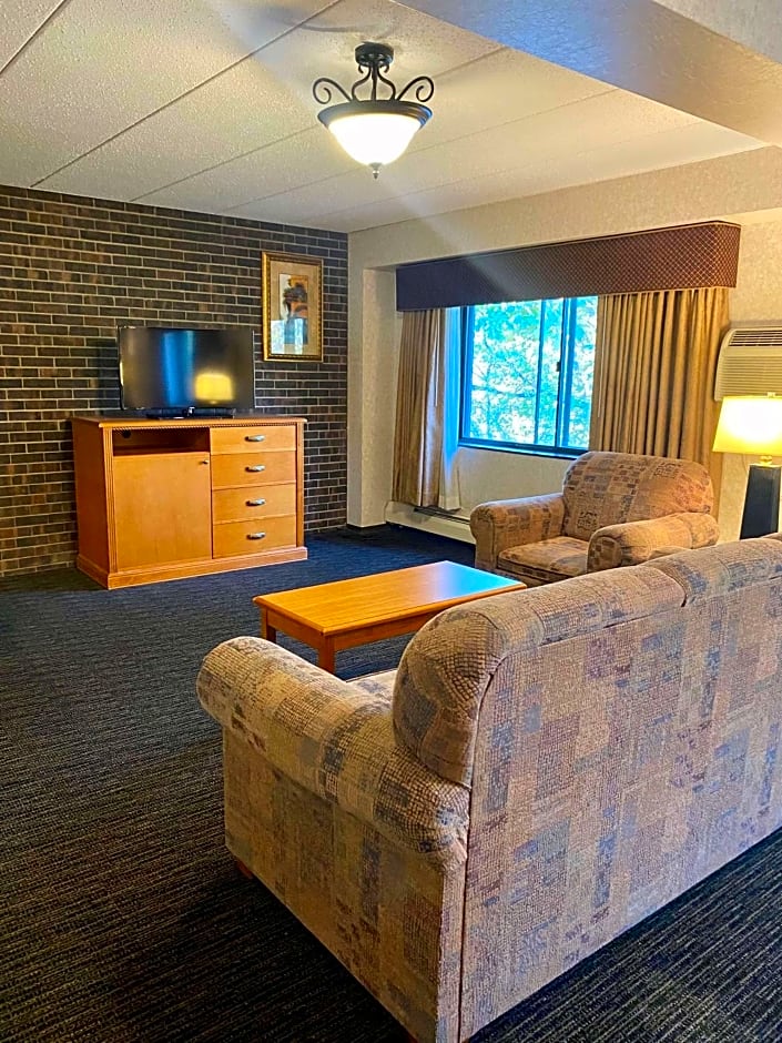Best Western Plus Kelly Inn