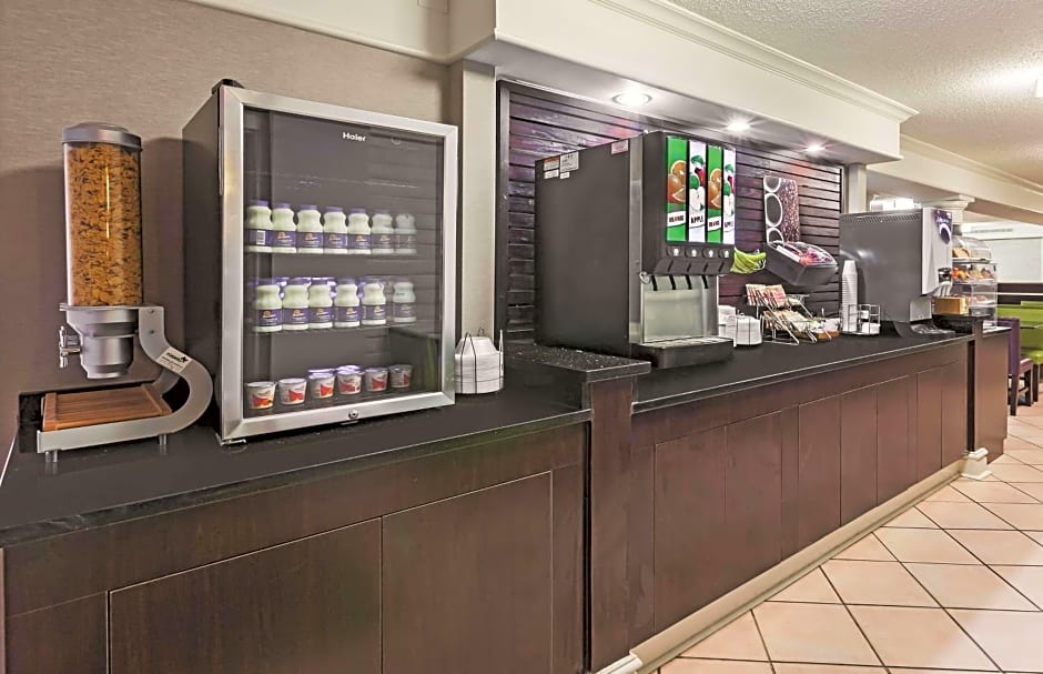 Travelodge by Wyndham Houston Cy-Fair