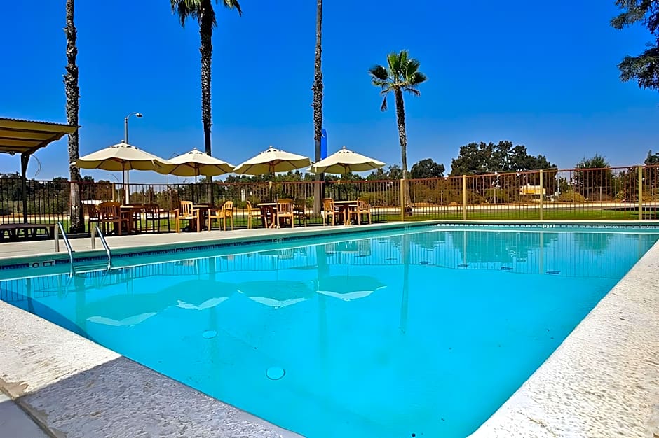Motel 6-Visalia, CA