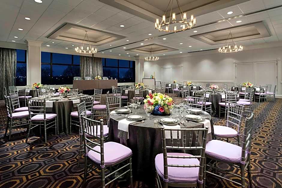 Courtyard by Marriott Boston Cambridge
