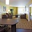 Candlewood Suites Bemidji - Paul Bunyan