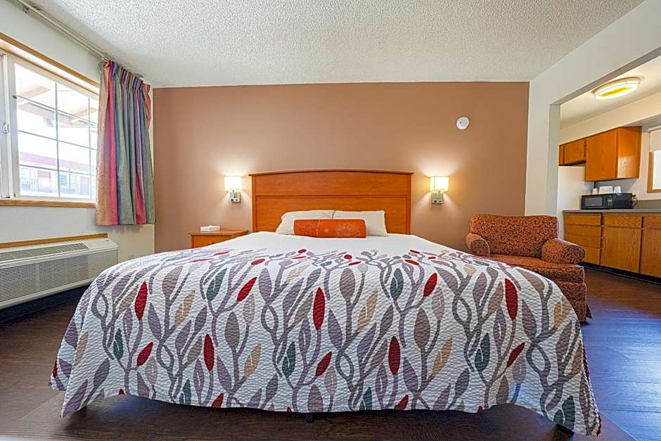 Budget Inn Gladstone By OYO - Portland Clackamas