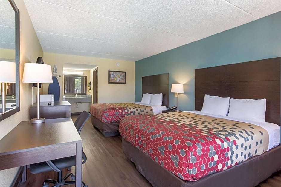 Econo Lodge Gallatin - Metro Nashville
