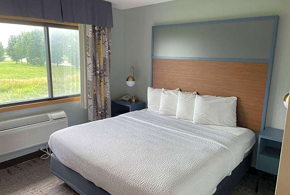 AmericInn by Wyndham Ankeny/Des Moines