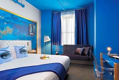 Blue King Room