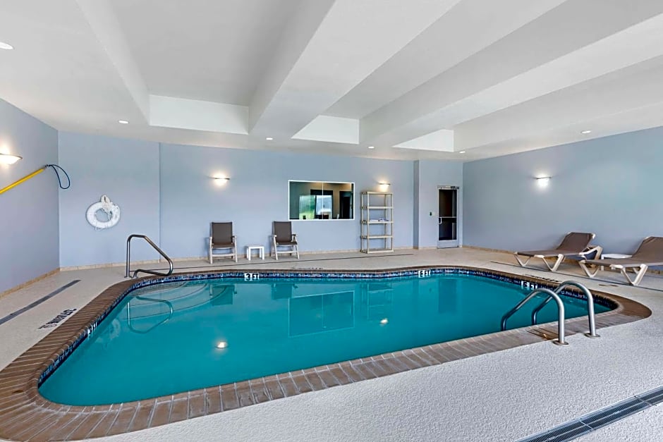 Comfort Suites Palestine