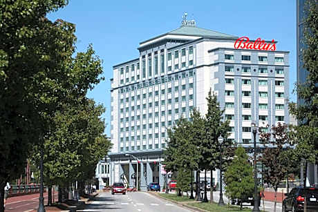 Tropicana Evansville