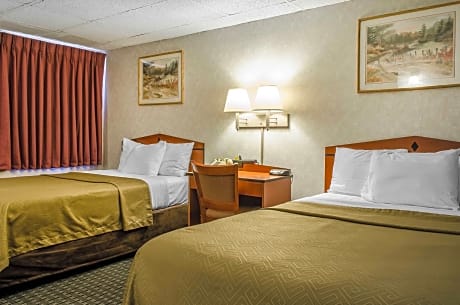 2 Double Beds Nonsmoking
