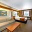Microtel Inn & Suites by Wyndham Raton