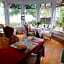 Cliff Crest Inn