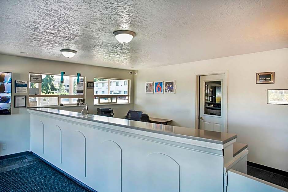 Motel 6-Gresham, OR - Portland